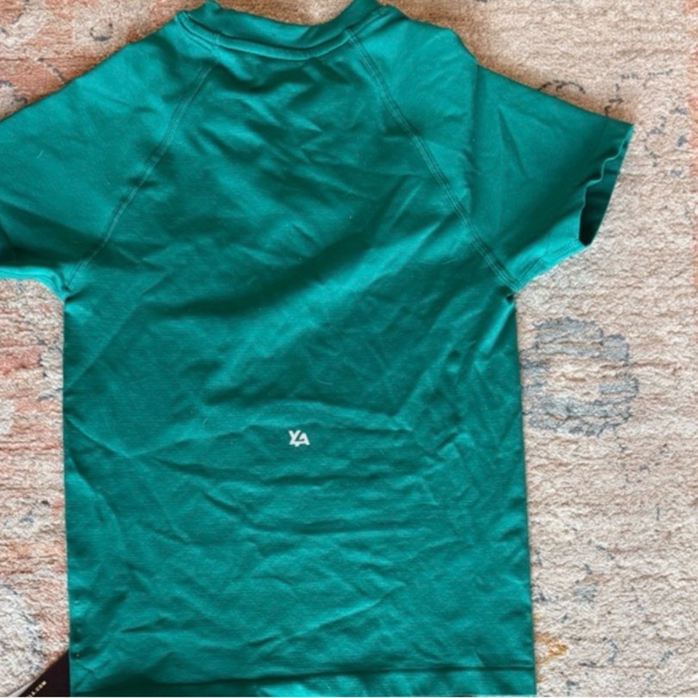 Young LA shirt NWT XS